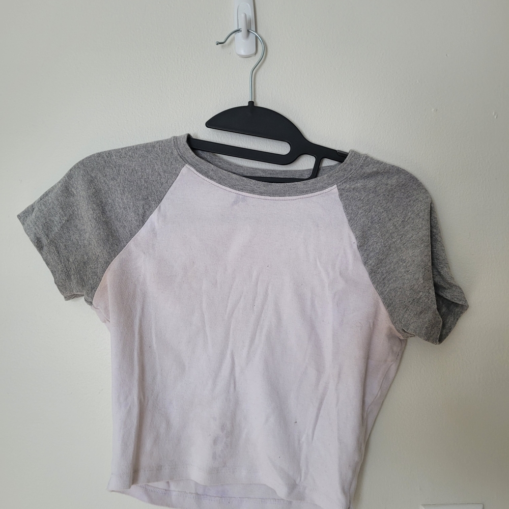 Hollister Gray and White Baby Tee